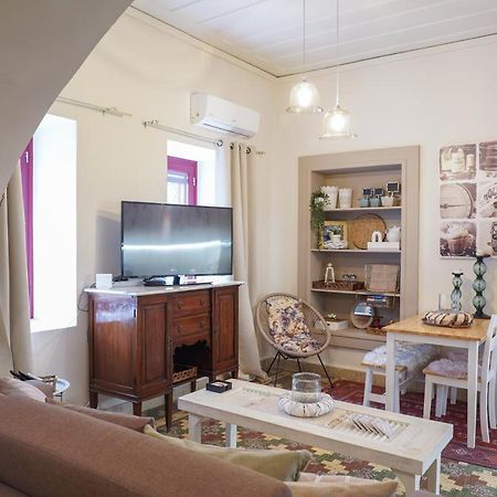 Traditional House Of 1898 In The Heart Of Old Town Of Nauplion Buitenkant foto