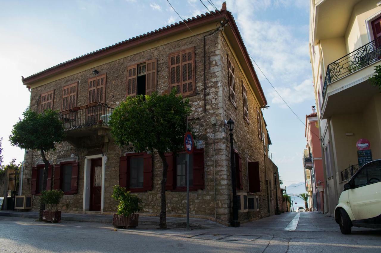 Traditional House Of 1898 In The Heart Of Old Town Of Nauplion Buitenkant foto